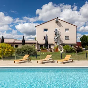 Artemis Hotel